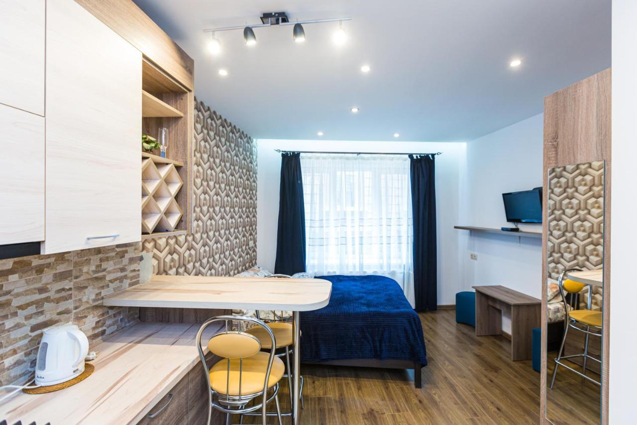 2 Kn. Romana Apartment Lviv Eksteriør billede