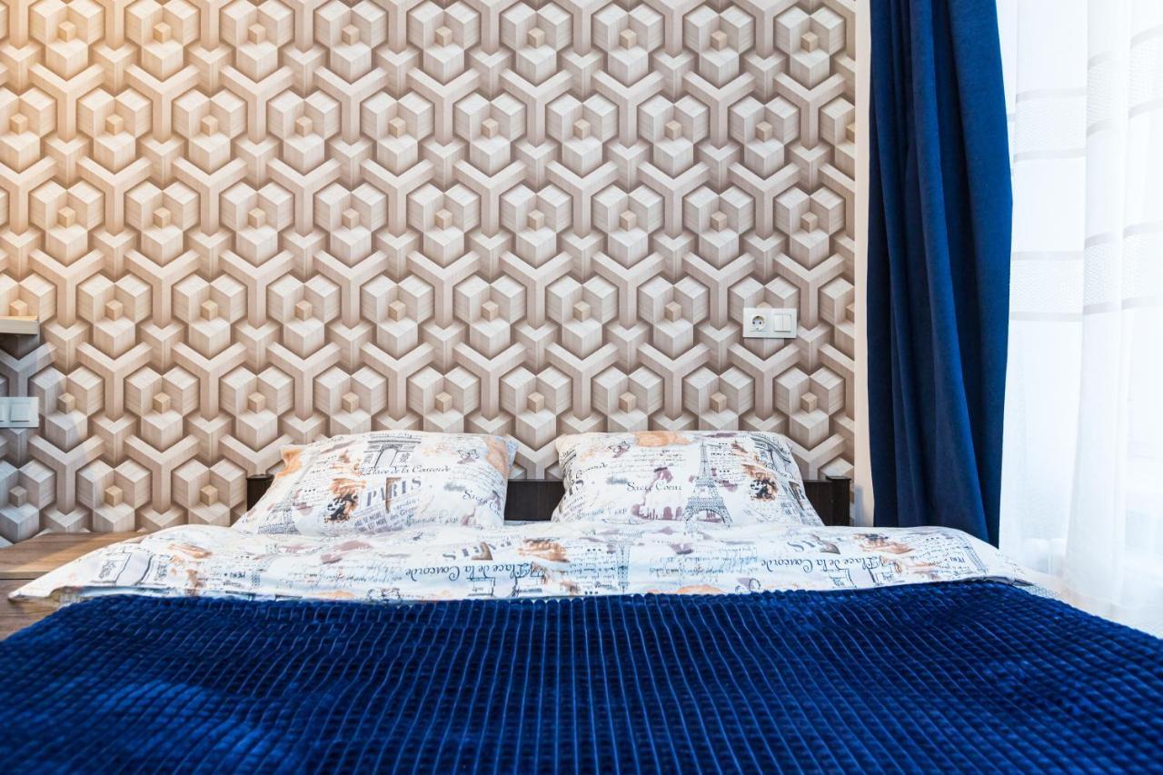 2 Kn. Romana Apartment Lviv Eksteriør billede