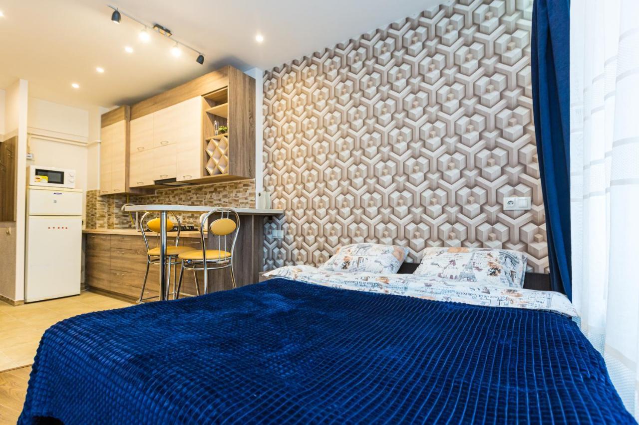 2 Kn. Romana Apartment Lviv Eksteriør billede