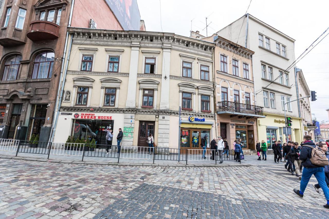 2 Kn. Romana Apartment Lviv Eksteriør billede