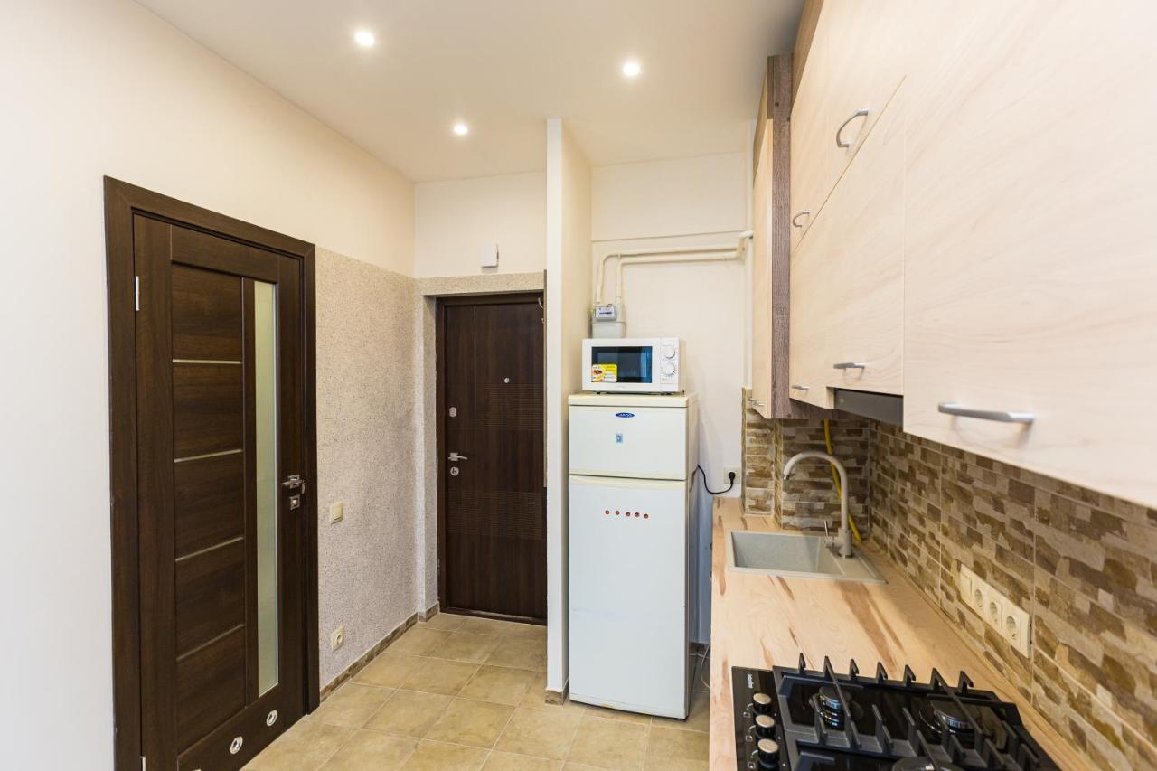 2 Kn. Romana Apartment Lviv Eksteriør billede