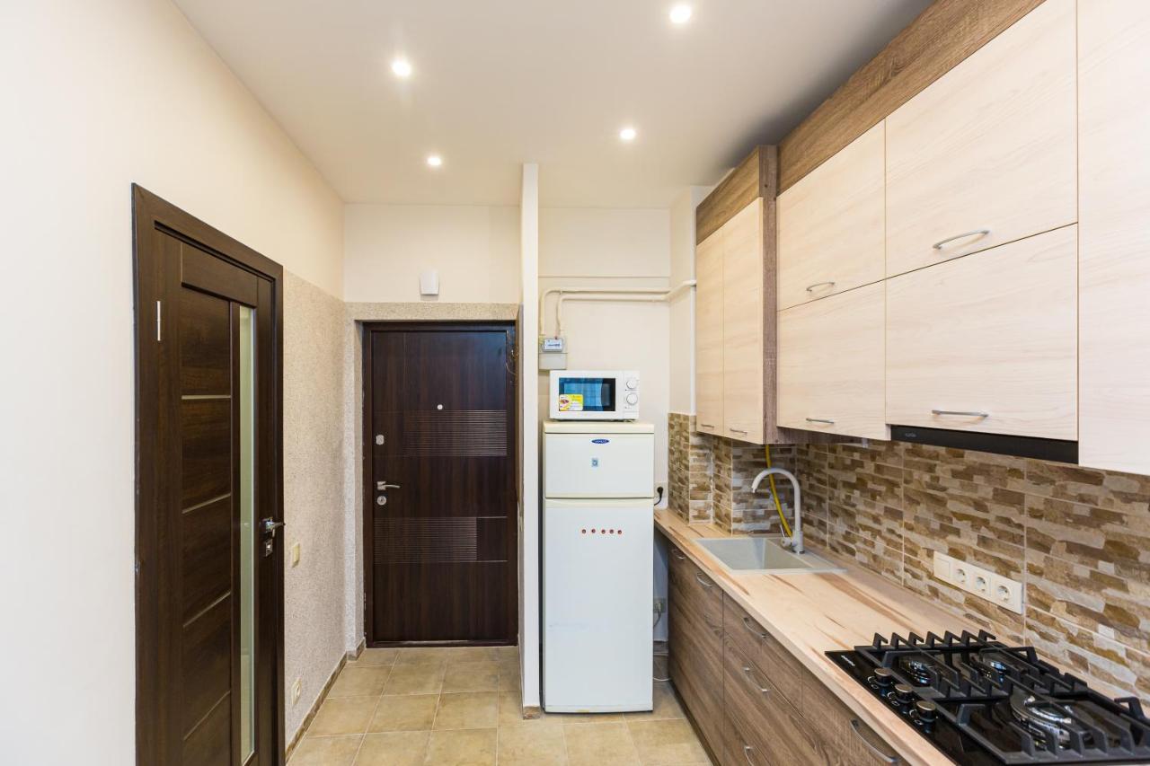 2 Kn. Romana Apartment Lviv Eksteriør billede