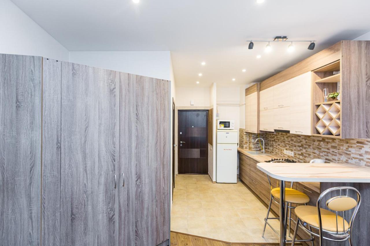 2 Kn. Romana Apartment Lviv Eksteriør billede